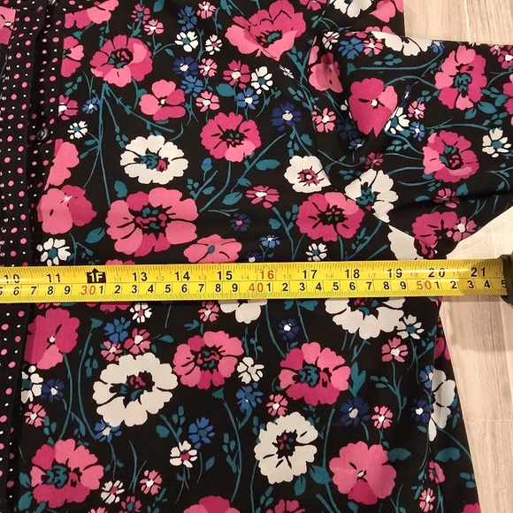 JONES NEW YORK Signature Women's Black Multicolor Floral Long Sleeve Blouse SZ M - Picture 10 of 11